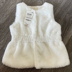 Cozy White Vest for Baby Size 24 MONTHS